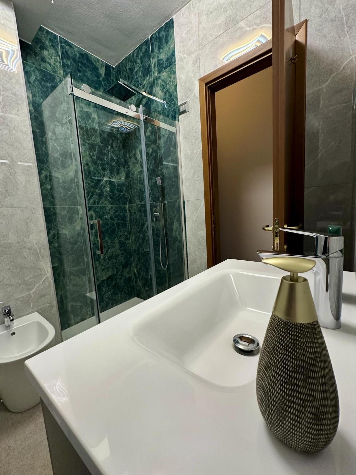 King Apartment Milano Bocconi Exteriér fotografie